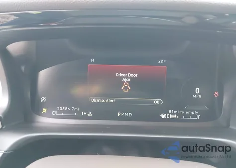 2022 Lincoln Aviator Standard z USA, uszkodzony, nr VIN 5LM5J6XC2NGL19168